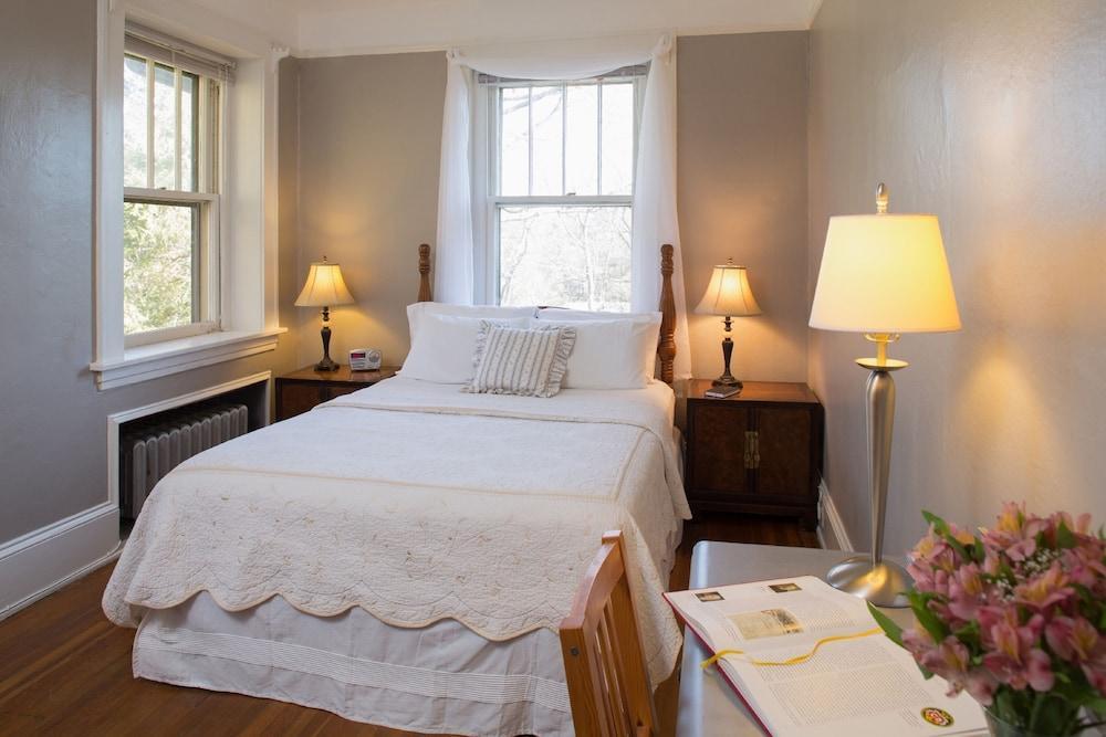 Sweet Biscuit Inn Asheville Extérieur photo